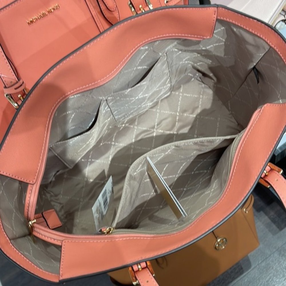 Michael Kors Gilly Large Drawstring Travel Tote Sherbert Leather - Picture 13 of 16